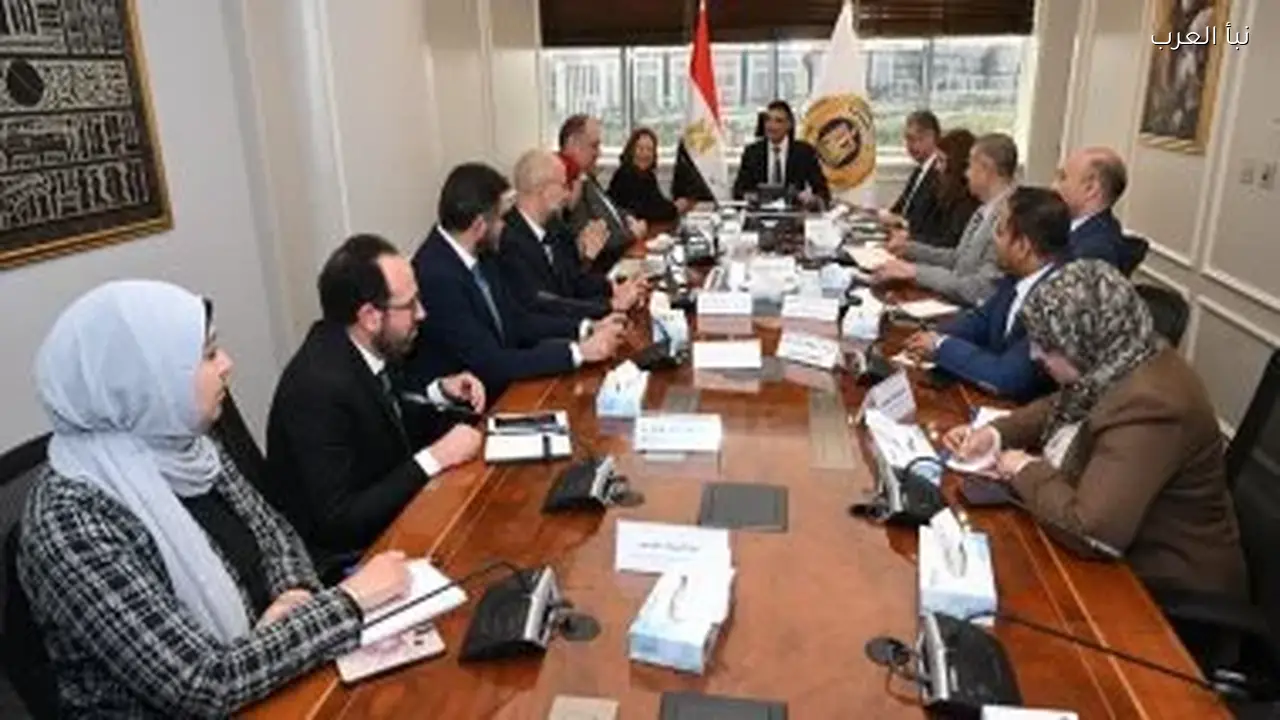 وزارة الصناعة تدرس تطوير برامج تحفيزية للسيارات الآن