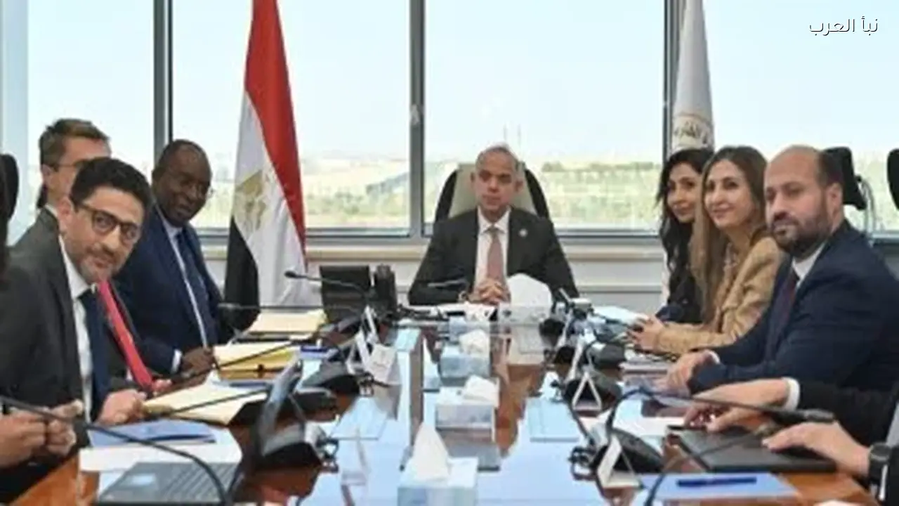 وزير الاستثمار يعلن اليوم عن محاور تطوير البيئة الاستثمارية