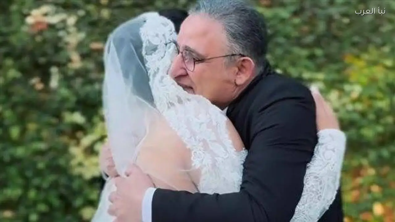 أشرف طلبة يشارك لحظة مؤثرة في حفل زفاف ابنته