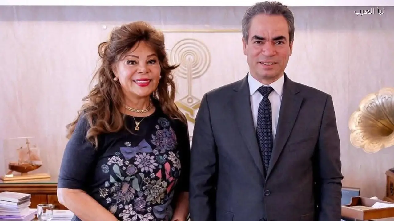 برنامج “الملهمون” للفنانة صفاء أبو السعود يبدأ اليوم على إذاعة البرنامج العام