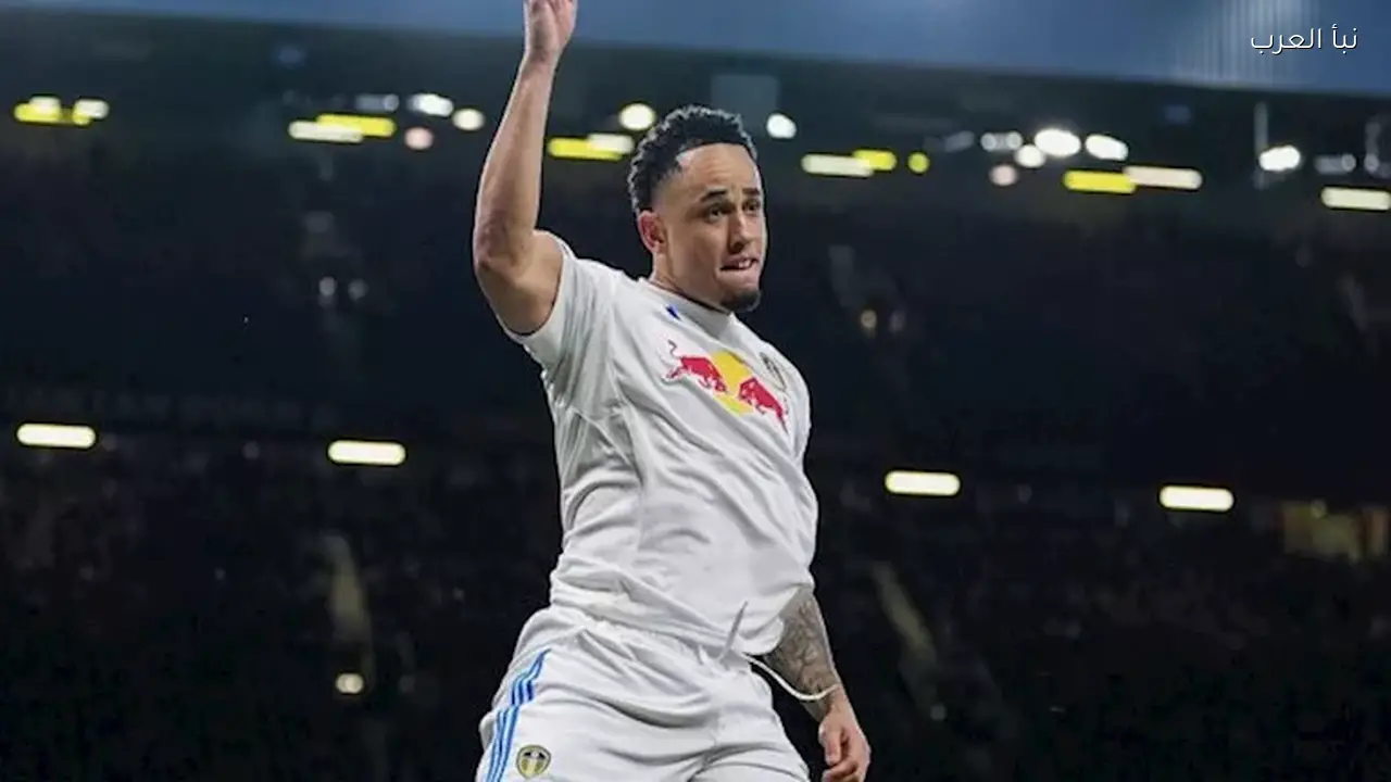 ليدز يحقق الفوز على مانشستر يونايتد بثنائية في الدوري الإنجليزي